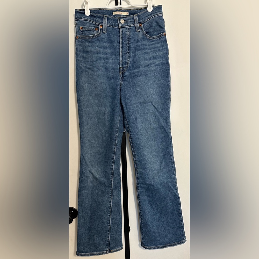 Levi’s Ribcage Bootcut Jeans